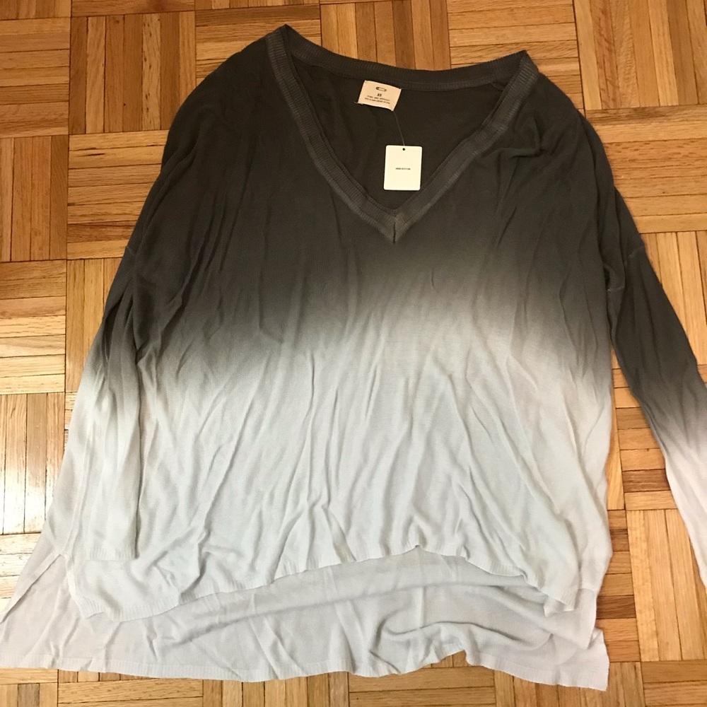 Never warn urban outfitters sweater